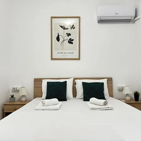 Modern In Town, Close To The - No 1 *