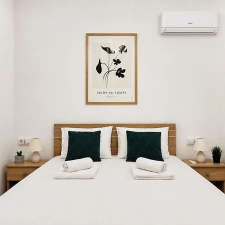 Modern Apartment, Close To The - El Greco No 1 코스 타운