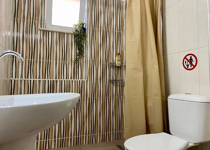 Modern In Town, Close To The - No 1 Apartman