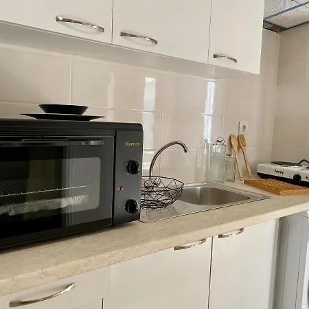 Modern In Town, Close To The - No 1 Apartament Kos