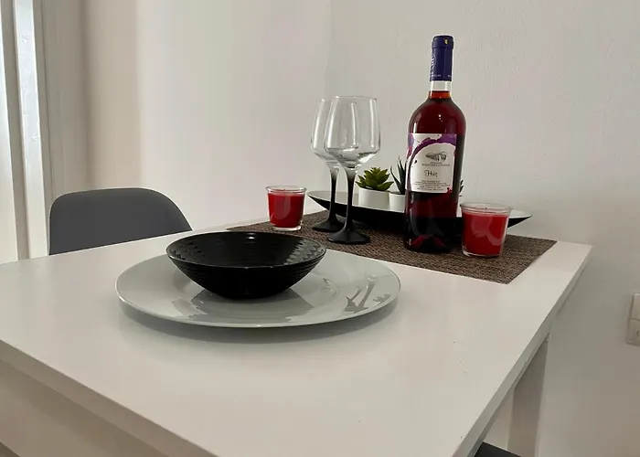 Modern In Town, Close To The - No 1 Apartament *